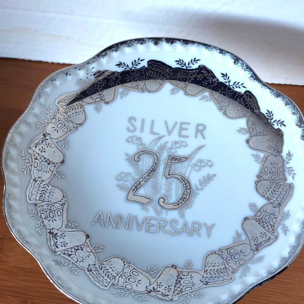 25th anniversary footed plate
